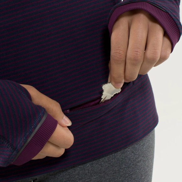 Excellent Condition 9/10 Lululemon Full Tilt LS - Picture 12 of 14